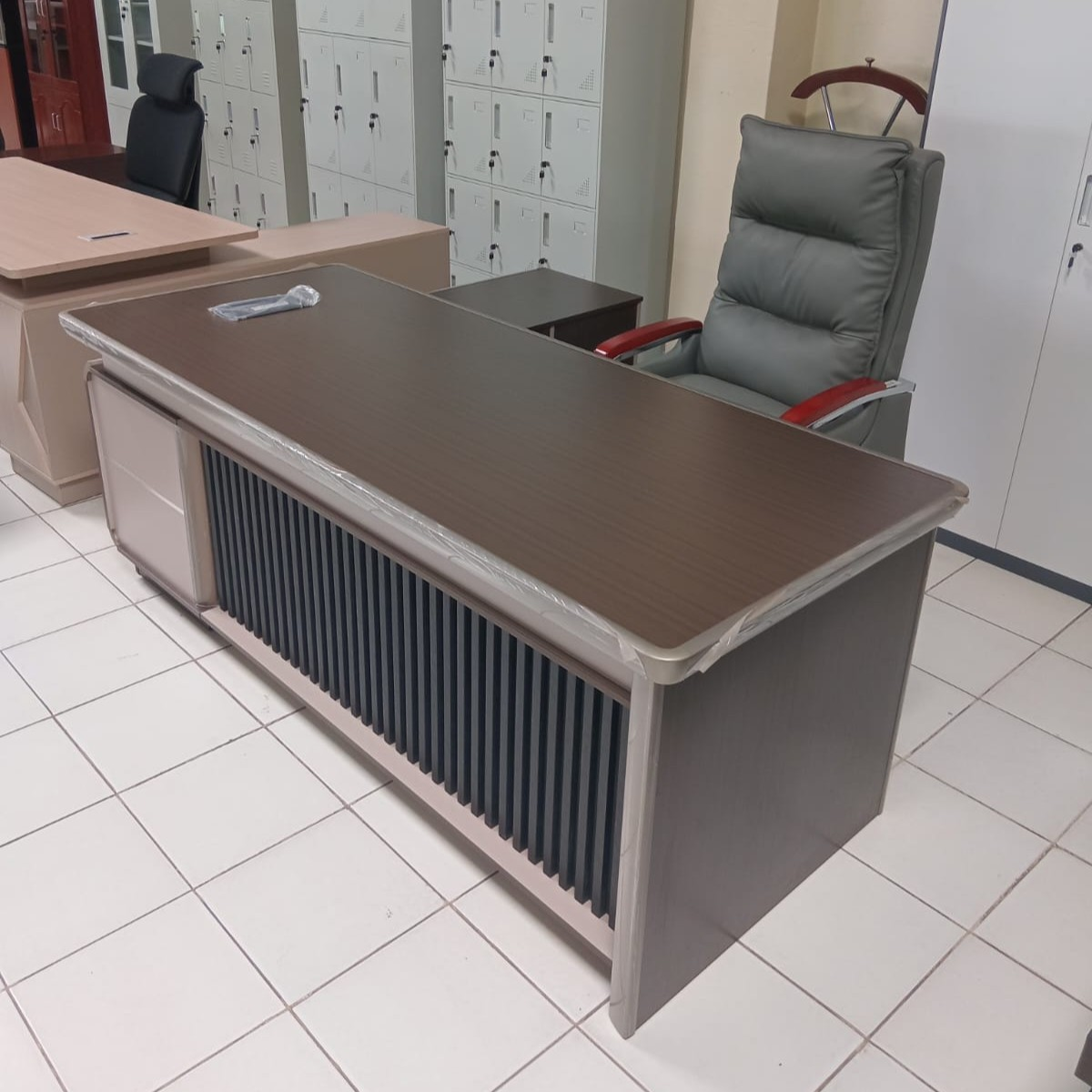 1600mm executive office desk, executive desk 1600mm, 1.6m executive office desk, 160cm executive office table, modern 1600mm executive desk, professional 1600mm office desk, 1600mm office executive desk with drawers, luxury executive office desk 1600mm, large executive desk 1600mm, ergonomic 1600mm office desk, 1600mm executive desk with side return, 1600mm office desk with cable management, 1600mm office workstation desk, 1600mm wide executive desk, 1600mm office manager desk, spacious 1600mm executive desk, 1600mm director desk, executive table 1600mm office use, wooden executive desk 1600mm, high-end 1600mm executive office table, 1600mm office table with modesty panel, office furniture desk 1600mm, 1600mm business executive desk, 1600mm office table with drawers and cabinets, contemporary executive office desk 1600mm, 1600mm workstation for executives, compact executive desk 1600mm, executive desk 1.6 meters with return, 1600mm executive desk with metal legs, L-shaped 1600mm office desk, 1600mm executive desk with file cabinet, 1600mm CEO desk, executive desk 1600mm with lockable storage, 1600mm modular executive office desk, 1600mm office furniture with return desk, 1600mm manager workstation table, office executive desk 1600mm walnut finish, 1600mm writing desk executive style, large surface office desk 1600mm, executive desk 1600mm with adjustable feet, modern wood 1600mm executive desk, executive computer desk 1600mm, 1600mm desk with drawers for executives, 1600mm executive table for workspace, premium executive desk 1600mm, 1600mm office table with cable ports, executive suite desk 1600mm, deluxe office desk 1600mm, 1600mm office desk for managers, 1600mm office table with side return, 1600mm desk with overhead hutch, 1600mm desk for CEO office, durable 1600mm executive desk, white 1600mm executive office desk, 1600mm executive desk with pedestal, oak finish 1600mm executive table, 1600mm executive table with file storage, 1600mm high quality executive desk, 1600mm solid wood executive desk, rectangular 1600mm executive office desk, black 1600mm executive desk, 1600mm desk for professional offices, executive furniture set 1600mm desk, 1600mm desk with drawers and modesty panel, corner executive desk 1600mm, 1600mm premium wood office desk, stylish 1600mm office executive table, 1600mm office table with return and drawers, high performance 1600mm executive workstation, 1600mm desk with integrated storage, executive desk 1600mm with right return, 1600mm table for office leaders, 1600mm workstation with executive design, classic office desk 1600mm, 1600mm director table with cabinets, walnut wood 1600mm executive desk, 1600mm executive office furniture with lockable drawers, 1600mm desk for senior manager, 1600mm ergonomic office executive table, adjustable height 1600mm executive desk, commercial use 1600mm executive desk, best selling 1600mm office desk, 1600mm manager table with executive features, 1600mm director’s desk with drawers, 1600mm executive table with cable tray, 1600mm desk with built-in organizer, 1600mm executive workstation with drawers, best 1600mm executive desk for productivity, executive desk 1600mm with contemporary finish, 1600mm luxury office table, 1600mm office desk for leadership, minimalist executive desk 1600mm, professional-grade 1600mm office desk, 1600mm executive desk with stylish finish, wood grain 1600mm office desk, 1600mm desk with ample workspace, functional executive office desk 1600mm, premium office table 1600mm for directors, compact executive furniture 1600mm desk, 1600mm table with executive appeal, 1600mm office desk for business environment, commercial-grade executive desk 1600mm