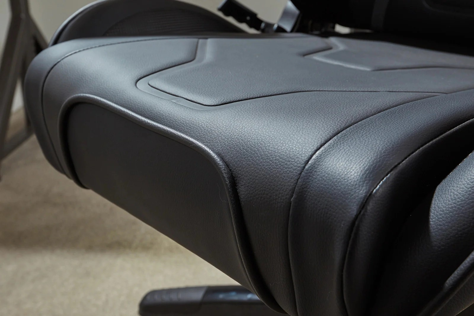leather gaming chair, gaming chair, office gaming chair, ergonomic gaming chair, computer gaming chair, desk gaming chair, swivel gaming chair, racing style gaming chair, executive gaming chair, leather office chair, leather computer chair, adjustable gaming chair, reclining gaming chair, high back gaming chair, gaming seat chair, gamer chair, pro gaming chair, esports chair, streaming chair, PC gaming chair, gaming workstation chair, ergonomic office gaming chair, lumbar support gaming chair, back support gaming chair, posture support gaming chair, spinal support chair, adjustable armrest gaming chair, padded armrest chair, headrest gaming chair, cushioned gaming chair, padded gaming chair, comfortable gaming chair, breathable leather gaming chair, PU leather gaming chair, faux leather gaming chair, bonded leather gaming chair, durable gaming chair, heavy duty gaming chair, strong gaming chair, stable base gaming chair, smooth rolling gaming chair, caster wheel chair, adjustable height gaming chair, tilt lock gaming chair, reclining backrest chair, footrest gaming chair, ergonomic seating chair, modern gaming chair, contemporary gaming chair, stylish gaming chair, premium gaming chair, luxury gaming chair, professional gaming chair, long hours gaming chair, all day gaming chair, office gaming furniture, gaming setup chair, gaming desk chair, gaming room chair, streaming setup chair, esports setup chair, computer setup chair, office workstation chair, office seating solution, ergonomic seating solution, gaming chair collection, office chair collection, leather chair collection, gaming furniture collection, modern workspace chair, premium gaming furniture, high performance gaming chair, posture friendly gaming chair, spinal health gaming chair, ergonomic support gaming chair, adjustable ergonomic gaming chair, office comfort chair, office productivity chair, durable office chair, office chair with wheels, office chair with lumbar support, office chair with headrest, office chair with recline function, office chair with ergonomic design, office chair for office use, office chair for home office, office chair for computer use, office chair for gaming setup, office chair for long sessions, office chair for professionals, office chair for gamers, office chair for streamers, office chair for esports players, office chair for modern offices, office chair for gaming rooms, office chair for workspace setups, office chair for productivity and gaming.