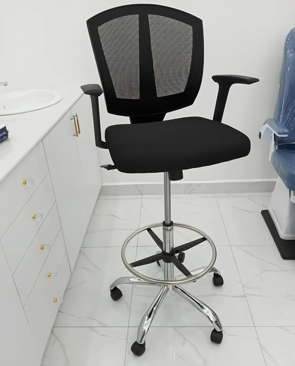 ergonomic cashier chair, cashier chair, cashier stool, cashier office chair, ergonomic stool, office cashier chair, cashier seating, adjustable cashier chair, adjustable cashier stool, high cashier chair, high office stool, drafting chair, drafting stool, ergonomic drafting chair, standing desk chair, sit stand chair, tall office chair, tall ergonomic chair, counter height chair, counter stool, reception cashier chair, checkout chair, retail cashier chair, supermarket cashier chair, office chair, ergonomic office chair, task chair, workstation chair, computer chair, desk chair, swivel cashier chair, swivel office stool, office seating, ergonomic seating, lumbar support chair, office chair with lumbar support, adjustable lumbar support, posture support chair, spine support chair, orthopedic office chair, back support chair, office chair with foot ring, footrest office chair, height adjustable chair, gas lift chair, office chair with wheels, rolling office chair, caster wheel chair, breathable mesh chair, mesh cashier chair, mesh office chair, high back cashier chair, mid back cashier chair, office furniture, ergonomic office furniture, workspace furniture, commercial office furniture, retail furniture, business office furniture, professional office chair, modern office chair, contemporary office chair, premium cashier chair, luxury office chair, comfortable cashier chair, office chair for long hours, chair for standing counter, chair for retail counter, office chair with padded seat, office chair with premium cushioning, office chair with breathable backrest, office chair with durable frame, office chair with reinforced base, office chair with smooth mobility, office chair with synchronized tilt, office chair with adjustable recline, office chair with adjustable seat height, ergonomic chair with dynamic support, office chair with adjustable armrests, office chair with ergonomic support, office chair with superior lumbar support, office chair with premium materials, office chair with reliable performance, office chair with enhanced comfort, office chair with ergonomic technology, office chair with advanced support system, office chair with balanced support, office chair with personalized comfort, office chair with optimized seating, office chair with practical ergonomics, office chair with sleek modern design, office chair with professional appearance, office chair with premium office aesthetics, office chair with refined craftsmanship, office chair with premium build quality, office chair with long lasting durability, cashier chair for supermarkets, cashier chair for retail stores, cashier chair for pharmacies, cashier chair for banks, cashier chair for reception desks, cashier chair for service counters, cashier chair for offices, cashier chair for commercial spaces, cashier chair for modern workplaces, ergonomic chair for cashiers, ergonomic chair for retail staff, ergonomic chair for reception staff, office chair online, buy ergonomic cashier chair, best cashier chair, affordable cashier chair, premium cashier seating, cashier chair sale, office chair deals, office furniture online, office seating furniture, ergonomic office furniture collection, adjustable counter chair, ergonomic counter stool, professional cashier seating, commercial cashier chair, heavy duty cashier chair, ergonomic reception chair, tall mesh office chair, drafting office chair with foot ring, premium cashier workstation chair, retail workstation seating, comfortable counter height chair, ergonomic high stool, cashier chair with foot support, adjustable retail chair, modern cashier seating, durable cashier chair, supportive cashier chair, cashier chair with ergonomic backrest, premium retail seating solution.